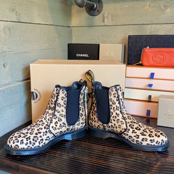 NWT Dr Martens Chelsea Boots In Flora Leopard - Picture 6 of 17